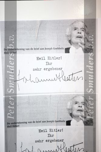 Amersfoort 16 februari 2008
Johan Heesters (104 jaar oud ) teedt op in theater de Flint. Heel veel politie en beveiliging aanwezig. Van iedereen wordt het paspport of rijbewijs gecopieerd.
Peter Smulders bv