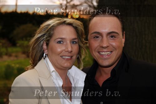 Heeswijk Nuenen en Den Bosch 10 april 2009
Trouwen John de Bever en Kees Stevens. Ronnie Tober trouwde ze. Johan Heuser met vrouw
Peter Smulders bv