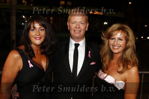 Amsterdam 29 september 2008
Pink Ribbon gala in het concert gebouw.John Luken met Leco v Zadelhoff en 2 dames die borstkanker hebben gehad
Peter Smulders bv