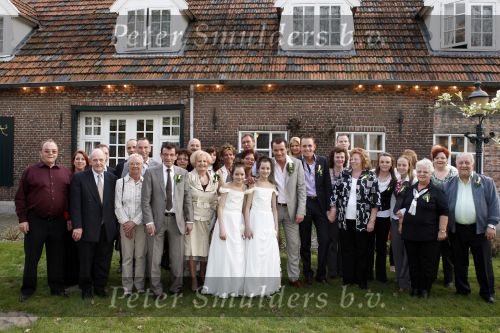 Heeswijk Nuenen en Den Bosch 10 april 2009
Trouwen John de Bever en Kees Stevens. Ronnie Tober trouwde ze.
Peter Smulders bv