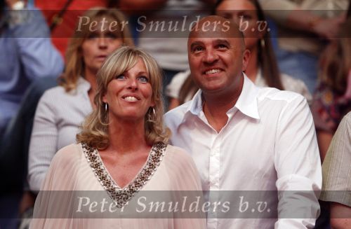 Amsterdam 24 mei 2008
Toppers in concert in de arena met Rene Froger Gordon en Gerard Joling. John v d Heuvel met zijn vrouw
Peter Smulders bv