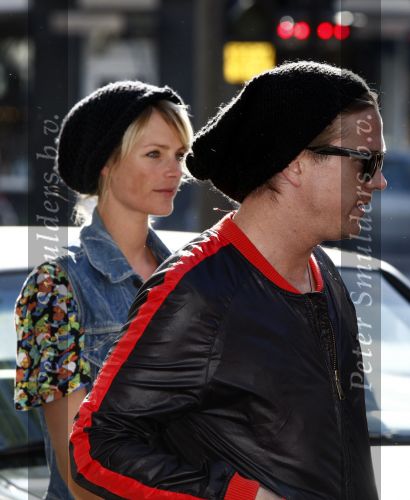Amsterdam, 11 Mei 
Johnny de Mol met zijn nieuwe vriendin Elvira