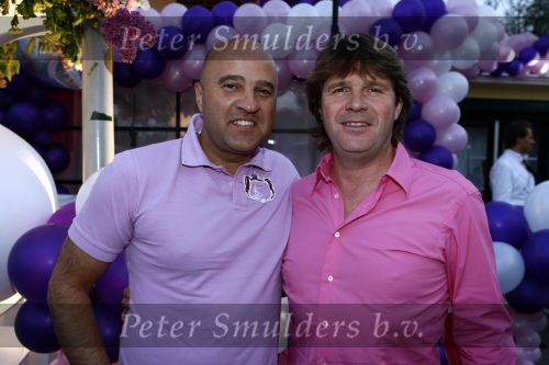 Amsterdam 27 april 2009
Feestje van Gerard Joling voor zijn 49e verjaardag bij cafe het Kalfje. Peter Gallas met John v d Heuvel
Peter Smulders bv