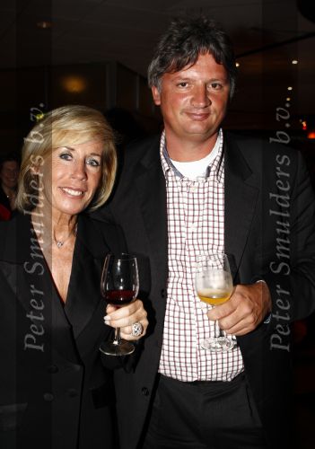 Den Haag 20 januari 2008
Joke Bruijs met haar vriend bij premiere  Lee Towers en Anita Meier. Joke samen met Frits Landesbergen.