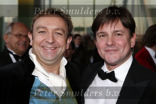 Rotterdam 16 december 2007
premiere Evita in het nieuwe Luxor theater.Jon v Eerd met vriend