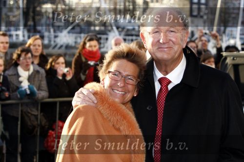 Amsterdam 1 februari 2008
Feest koningin Beatrix en Prinses Margriet voor hun 70e en 65e verjaardag in Carre.
Joop v d Ende met zijn vrouw Janine