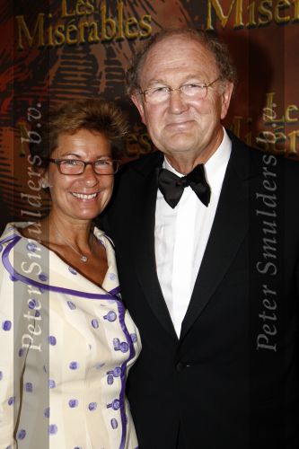 Rotterdam 20 april 2008
Premiere les Miserables  in het nieuwe Luxor theater. Joop en Janine v d Ende
Peter Smulders bv