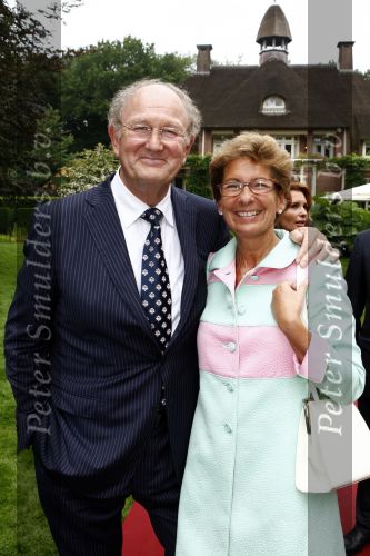 Laren, 28 Juni 2008
Trouwen Reinout Oerlemans met Danielle Overgaag
Joop v d Ende met zijn vrouw Janine v d Ende