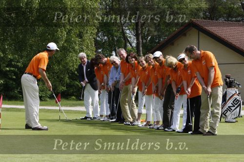 Ommen, 25 Mei 2009 Energy4all Golfdag 2009 op golfbaan Hooge Graven
met veel BN-ers, georganiseerd door golfpro Joost Hage en zijn vrouw Gina Hage
Joost Hage
Peter Smulders BV Eindhoven
