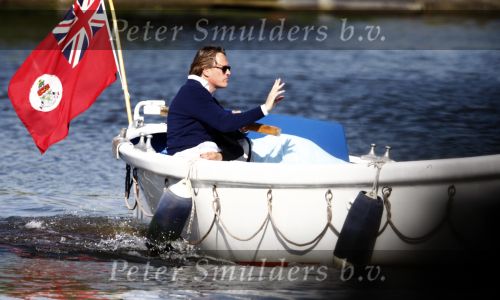 Nederhorst den Berg 21 mei 2009
Jort kelder met zijn nieuwe vriendin aan het varen in zijn boot op de vecht.
Peter Smulders bv