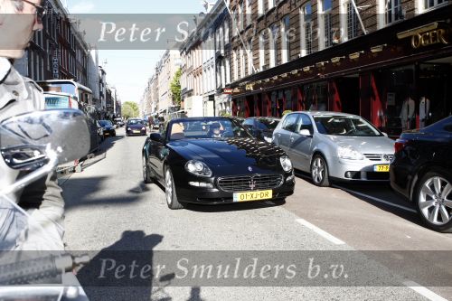Amsterdam 22 april 2009
Jort Kelder in zijn Maserati cabrio op de pc hooftstraat.
Peter Smulders bv