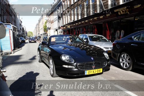 Amsterdam 22 april 2009
Jort Kelder in zijn Maserati cabrio op de pc hooftstraat.
Peter Smulders bv