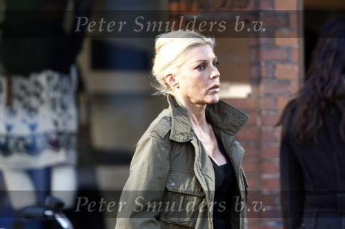 Amsterdam 12 februari 2008
Judith Osborn stapt uit haar mini cooper cabrio.
Peter Smulders bv