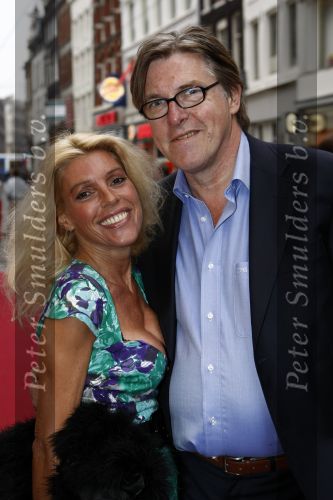 Amsterdam 16 april 2009
Premiere He \'s not just into you in Tuschinski. Bert v d Veer met zijn vriendin Judith Osborn
Peter Smulders bv