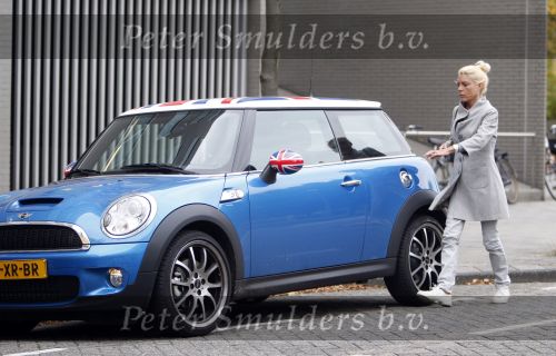 Amsterdam 19 oktober 2007
Judith Osborn in haar mini cooper.