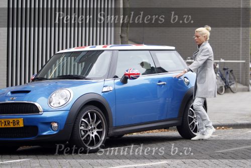 Amsterdam 19 oktober 2007
Judith Osborn in haar mini cooper.