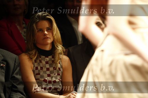 Amsterdam 7 maart 2009
Modeshow Mart Visser in het Hilton. Judith Wiersema met een kennis
Peter Smulders bv