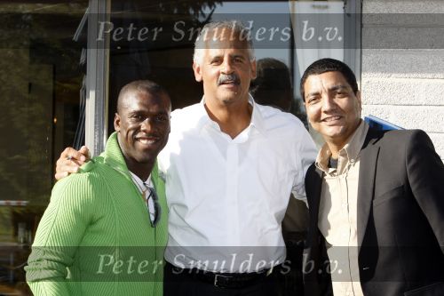 Amsterdam 14 oktober 2007
Stedman Graham ( ex Ophrah Winfrey op bezoek in Nederland. Hij ging varen met boot door de amsterdamse grachten en Golfen. Stedman met Jurgen Raymann en Clarence Seedorf