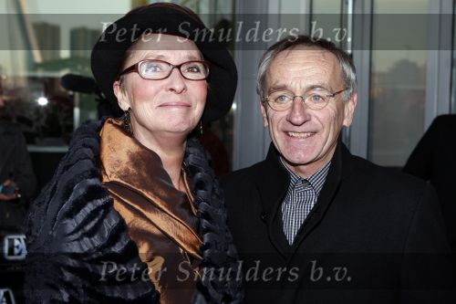 Rotterdam 16 december 2007
premiere Evita in het nieuwe Luxor theater. karel de Rooij met vrouw
Peter Smulders bv