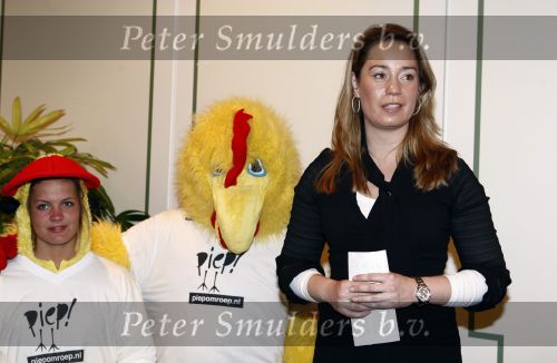Amsterdam 16 maart 2009
Bn ers schilderen  voor het nieuwe tv station Piep bij het paleis op de dam. Karen Soeters
Peter Smulders bv
