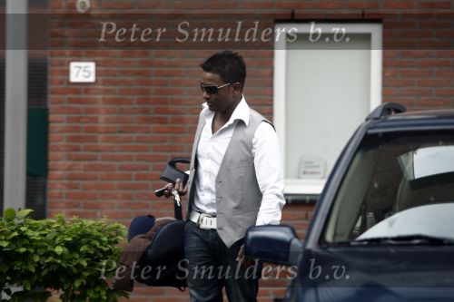 Ijsselstein Waalwijk 2 mei 2009
Karl Noten met zijn zoontje Joey Joy en zijn vrouw Chantal Peeters aan wandelen.
Peter Smulders bv
