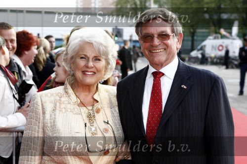 Utrecht 28 april 2009
Pieter v Vollenhoven viert zijn 70e verjaardag in het Beatrix theater in Utrecht. Karla Peijs met man
Peter Smulders bv