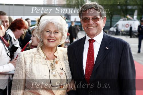 Utrecht 28 april 2009
Pieter v Vollenhoven viert zijn 70e verjaardag in het Beatrix theater in Utrecht. Karla Peijs met man
Peter Smulders bv