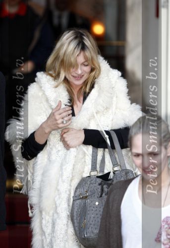 Amsterdam 24 maart 2008
Kate Moss met haar nieuwe vriend Jamie Hince bij het Amstel Hotel.
Peter Smulders bv