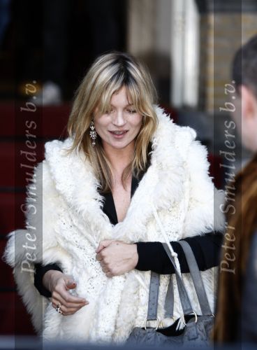 Amsterdam 24 maart 2008
Kate Moss met haar nieuwe vriend Jamie Hince bij het Amstel Hotel.
Peter Smulders bv