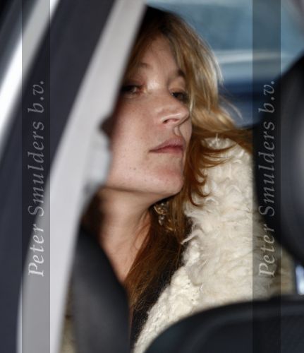 Amsterdam 24 maart 2008
Kate Moss met haar nieuwe vriend Jamie Hince bij het Amstel Hotel.
Peter Smulders bv