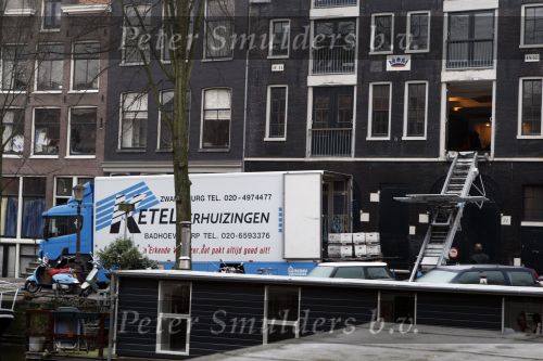 Amsterdam 19 december 2007
Katja Schuurman en Thijs Romer gaan verhuizen.