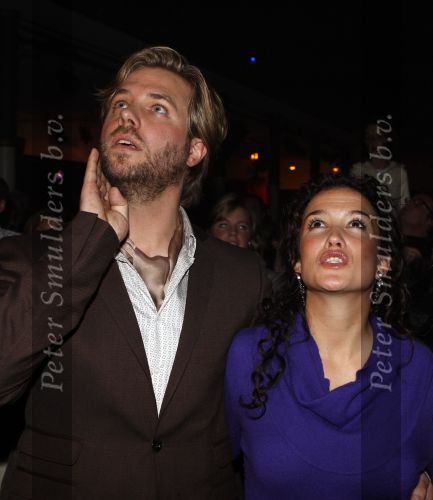 Kaatsheuvel 25 november 2007
Katja Schuurman Thijs Romer en Tara Elders bij kerstborrel Princess ivm presentatie nieuwe film.