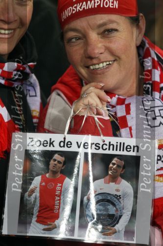 Eindhoven, 19 Maart 2008 Kompetitiewedstrijd PSV-AJAX, eindstand 0-0 
Seizoen 2007/2008
De verschillen Kenetz Perez tussen PSV en AJAX