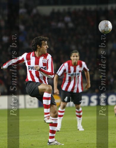 Eindhoven, 19 September 2007 Seizoen 2007/2008 
Eerste wedstrijd Champions League PSV-CSKA Moskou, eindstand 2-1
Kenneth Perez
Ibrahim Afellay