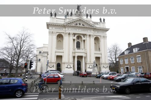 Oudenbosch 14 februari 2008
Frans en Mariska Bauer gaan in deze kerk trouwen
Peter Smulders bv