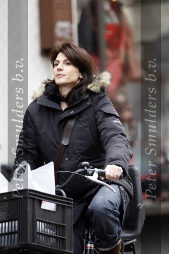 Amsterdam 2 november 2007
Kim v Kooten zwanger op de fiets.