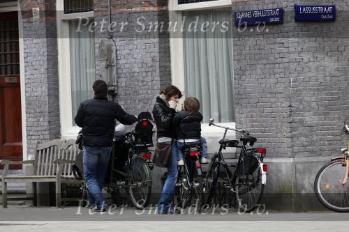 Amsterdam 4 april 2009
Kim v Kooten met zoontje en man.
Peter Smulders bv