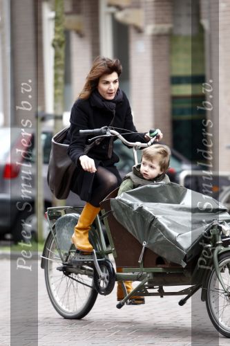 Amsterdam 14 april 2008
Kim v Kooten met zoon in bakfiets.
