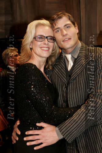 Den Bosch 19 december 2004
Premiere de Jantjes in de Parade
  Koert Jan de Bruijn en Jette v d Meij 
Peter Smulders bv