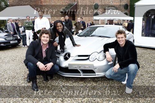 Breukelen 5 april 2008
Mercedes dealer stern presenteert nieuwe modellen bij ksteel Neijenrode. Koertjan de Bruijn Winston Post Edsilia Rombley en Arnoud Zuijdendorp bij mercedes mc Claren slr
Peter Smulders bv