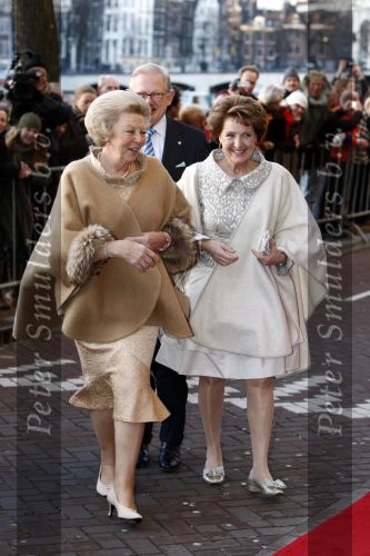 Amsterdam 1 februari 2008
Koningin Beatrix en Prinses Margriet vieren hun 65e en 70e verjaardag in Carre. Pieter v Vollenhoven Prins Willem Alexander Prinses Maxima Prins Constantijn Laurentien Friso Mabel Wisse Smit Prin ses Christina Prinses Irene Prins Hugo carlos Carlos Margarita met vriend , Carolina Jaime, Prins Maurits Marilene Bernhard met zwangere Annette Floris Aimee Prins Pieter Christiaan en Anita.