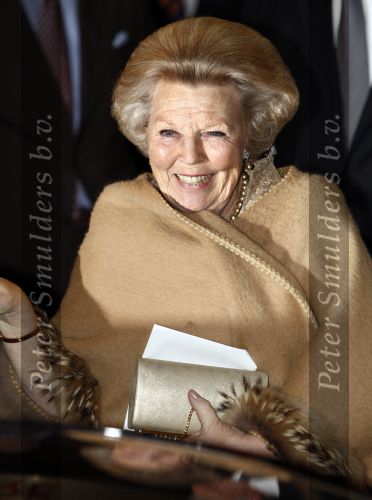 Amsterdam 1 februari 2008
Koningin Beatrix (70jaar) en Prinses Margriet (65 jaar) vieren hun verjaardag in Carre.