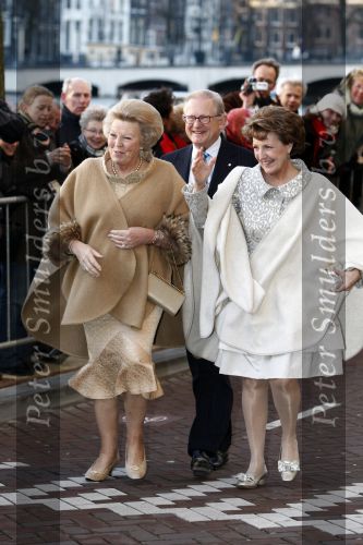 Amsterdam 1 februari 2008
Koningin Beatrix en Prinses Margriet vieren hun 65e en 70e verjaardag in Carre. Pieter v Vollenhoven Prins Willem Alexander Prinses Maxima prins Constantijn Laurentien Friso Mabel Wisse Smit Prin ses Christina Prinses Irene Prins Hugo carlos Carlos Margarita met vriend , Carolina Jaime, Prins Maurits Marilene Bernhard met zwangere Annette Floris Aimee Prins Pieter Christiaan en Anita.