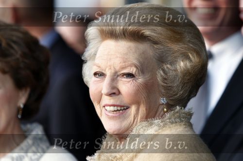 Amsterdam 1 februari 2008
Koningin Beatrix en Prinses Margriet vieren hun 65e en 70e verjaardag in Carre. Pieter v Vollenhoven Prins Willem Alexander Prinses Maxima Prins Constantijn Laurentien Friso Mabel Wisse Smit Prin ses Christina Prinses Irene Prins Hugo carlos Carlos Margarita met vriend , Carolina Jaime, Prins Maurits Marilene Bernhard met zwangere Annette Floris Aimee Prins Pieter Christiaan en Anita.
