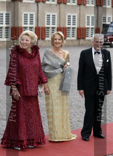 Apeldoorn 1 september 2007
Prins Willem Alexander viert zijn 40e verjaardag op paleis het Loo met Maxima Alexia Ariane en Amalia. Koningin Beatrix met ouders Maxima Marie Carmen en Jorge Zorrequieta