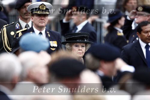 Amsterdam 4 mei 2009
Dodenherdenking op de dam met oa aanwezig Koningin Beatrix Prins Willem Alexander en prinses maxima.
Peter Smulders bv