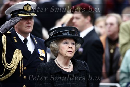 Amsterdam 4 mei 2009
Dodenherdenking op de dam met oa aanwezig Koningin Beatrix Prins Willem Alexander en prinses maxima.
Peter Smulders bv