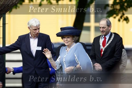 Amsterdam 9 mei 2009
Koningin Beatrix bezoekt de wijk de bijlmer ivm kunst die daar geplaatst is.
Peter Smulders bv