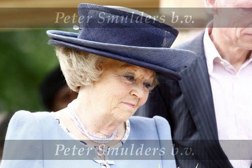 Amsterdam 9 mei 2009
Koningin Beatrix bezoekt de wijk de bijlmer ivm kunst die daar geplaatst is.
Peter Smulders bv