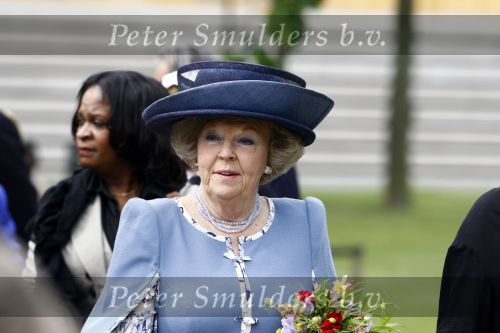 Amsterdam 9 mei 2009
Koningin Beatrix bezoekt de wijk de bijlmer ivm kunst die daar geplaatst is.
Peter Smulders bv
